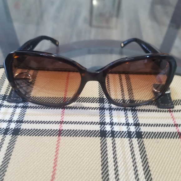 Liz claiborn sunglasses - Picture 5 of 9